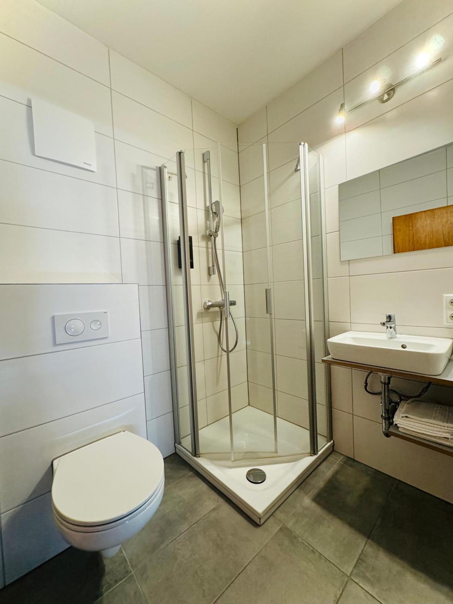 דגנדורף Landgasthof Hotel Zwickl מראה חיצוני תמונה
